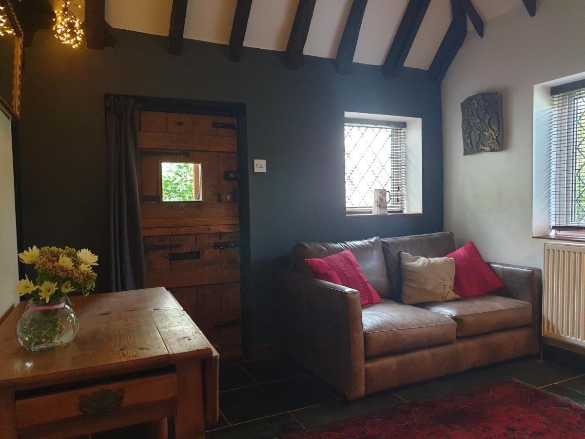 Delightful Cottage On The River Adur Close To Brighton & The Downs No Dogs Sorry Upper Beeding Экстерьер фото