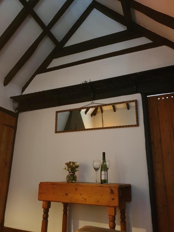Delightful Cottage On The River Adur Close To Brighton & The Downs No Dogs Sorry Upper Beeding Экстерьер фото