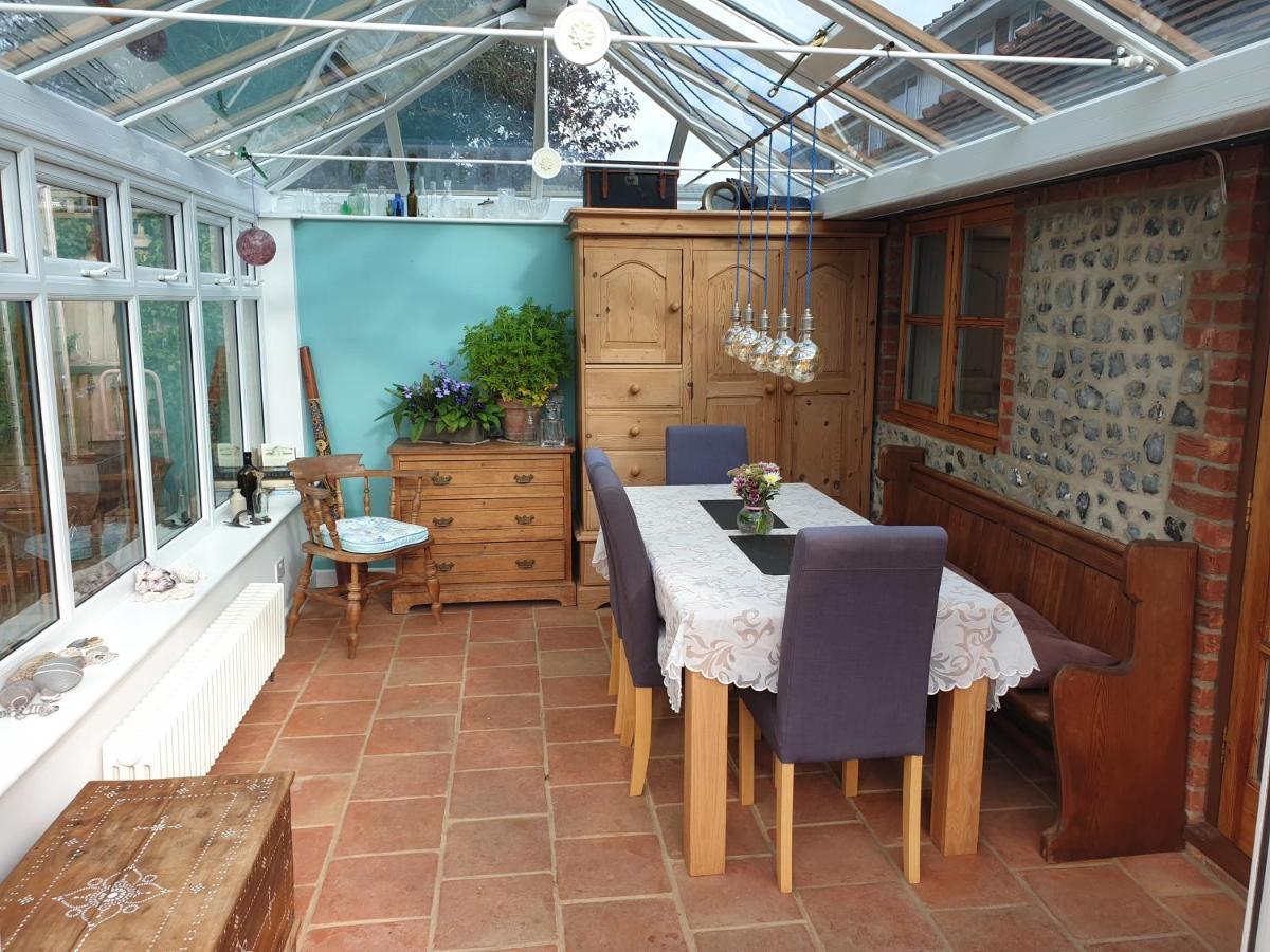 Delightful Cottage On The River Adur Close To Brighton & The Downs No Dogs Sorry Upper Beeding Экстерьер фото