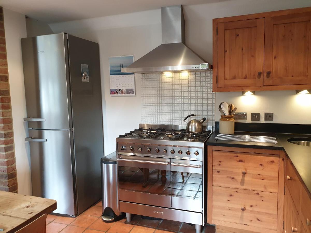Delightful Cottage On The River Adur Close To Brighton & The Downs No Dogs Sorry Upper Beeding Экстерьер фото